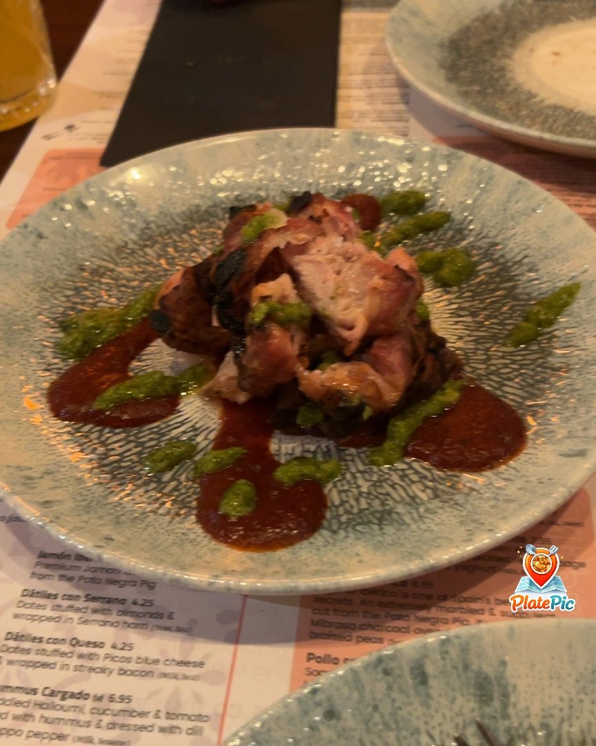 Pollo con Alublas Negras